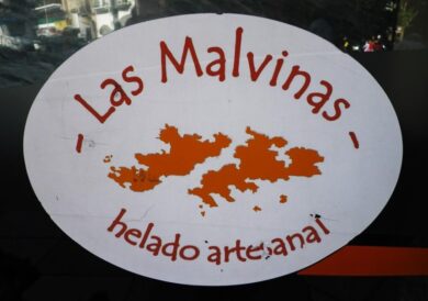 Banner, bakery, bus, library… Four reminders of the Falklands/Malvinas