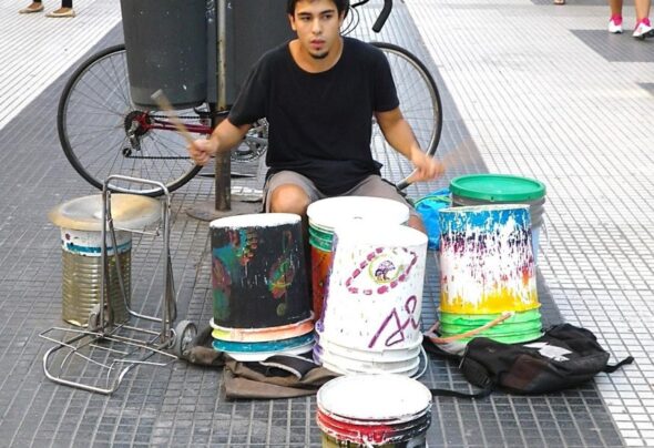 Plastic drumming in Florida, Buenos Aires