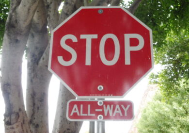 Who has right of way at a San Francisco ‘All Way’ stop sign?